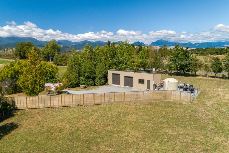 Photo of property in 10 Eves Valley Road, Brightwater, 7091