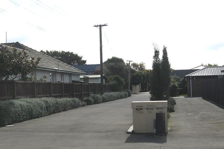 Photo of property in 76a Maidstone Road, Ilam, Christchurch, 8041