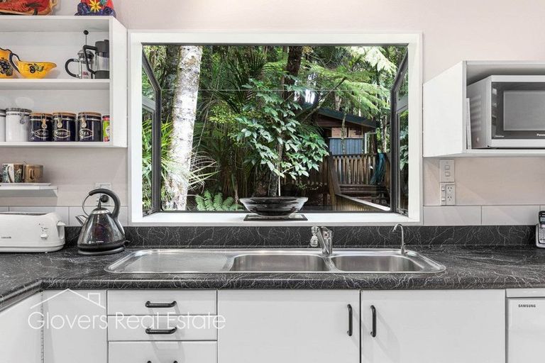 Photo of property in 157b Konini Road, Titirangi, Auckland, 0604
