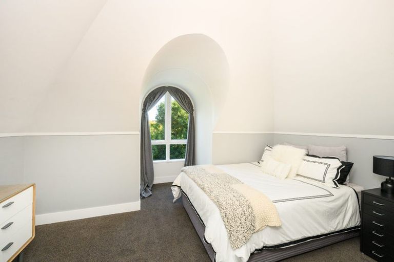 Photo of property in 281 Fitzherbert Avenue, West End, Palmerston North, 4410