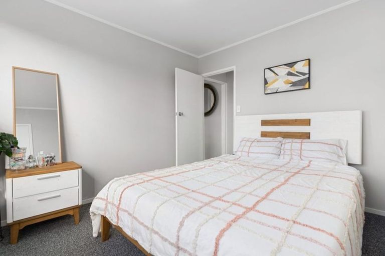 Photo of property in 23 Cherry Tree Place, Massey, Auckland, 0614