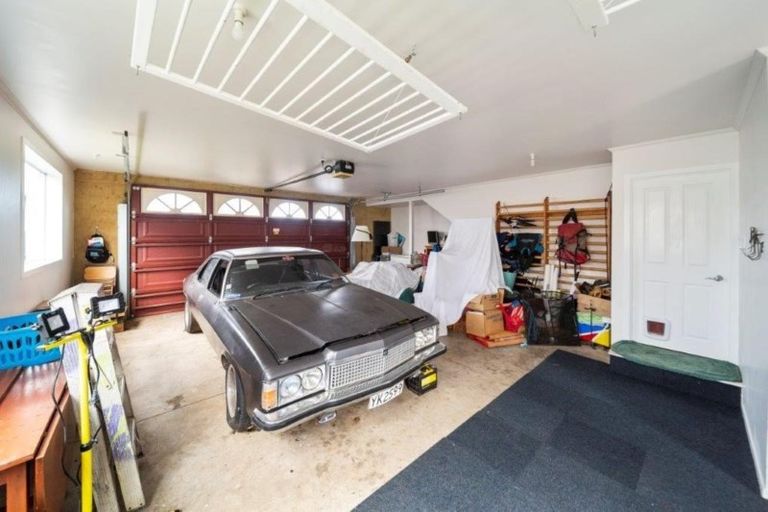 Photo of property in 10 Maire Street, Hawera, 4610