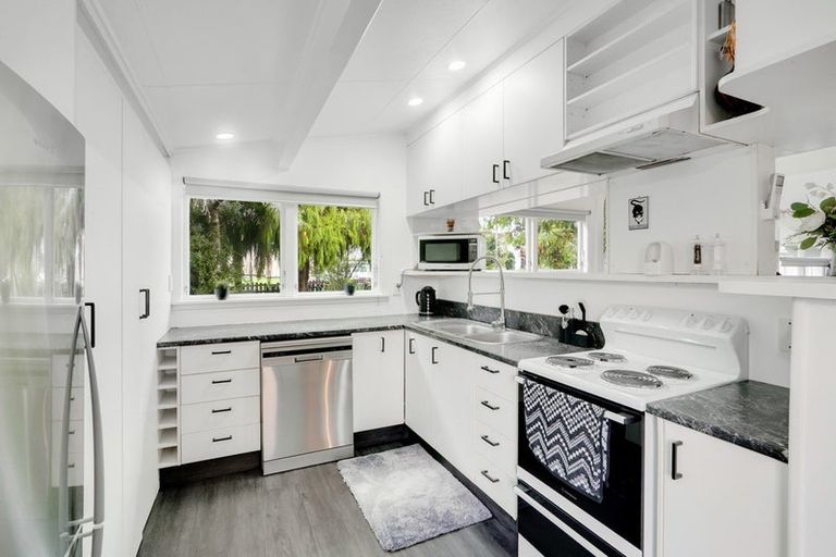 Photo of property in 9 Madison Place, Dinsdale, Hamilton, 3204