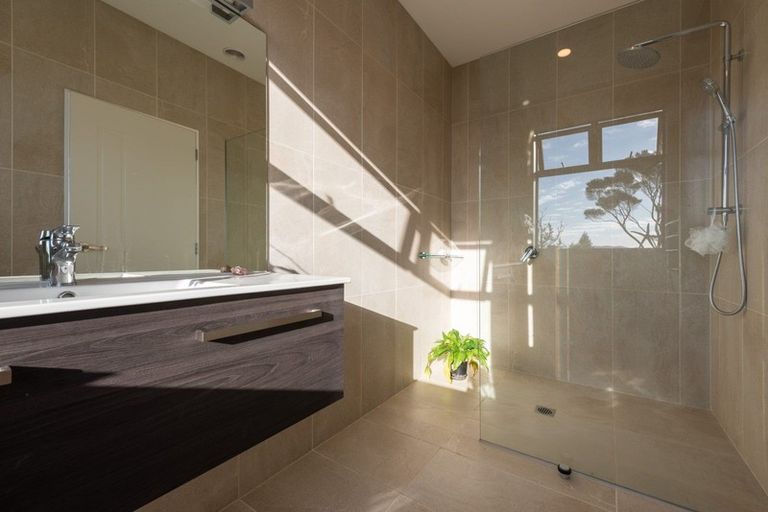 Photo of property in 12e Broadview Road, Opua, 0200