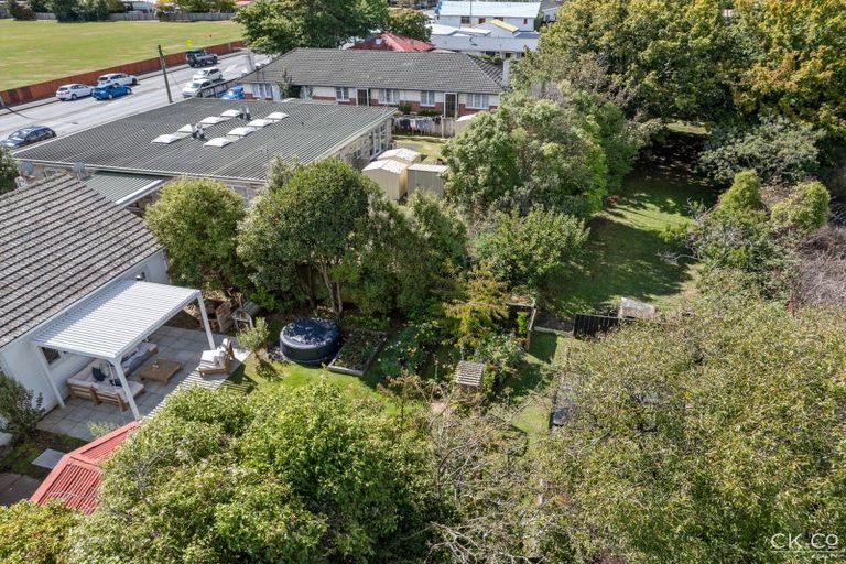 Photo of property in 232 Fergusson Drive, Heretaunga, Upper Hutt, 5018
