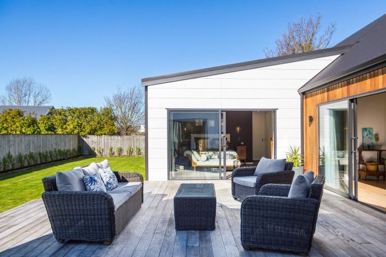 Photo of property in 85 Reading Street, Greytown, 5712