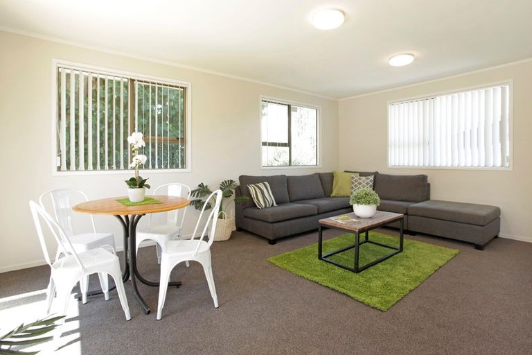 Photo of property in 51 John Walker Drive, Manurewa, Auckland, 2102
