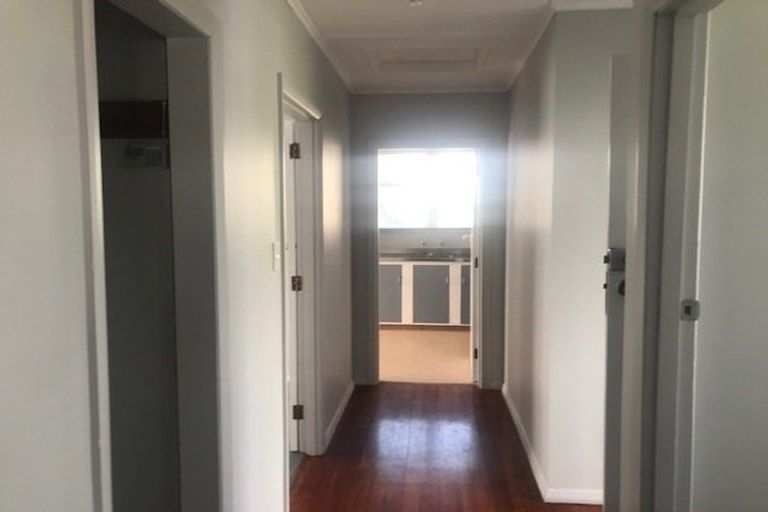 Photo of property in 8 Montrose Place, Flaxmere, Hastings, 4120