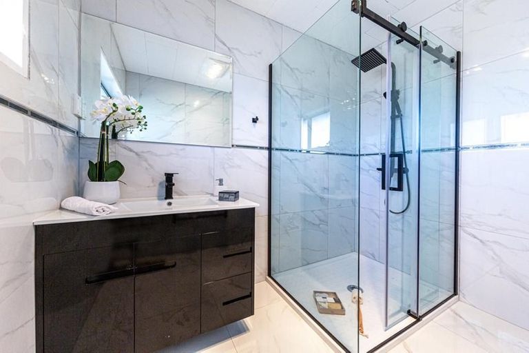 Photo of property in 4/111 Great South Road, Manurewa, Auckland, 2102