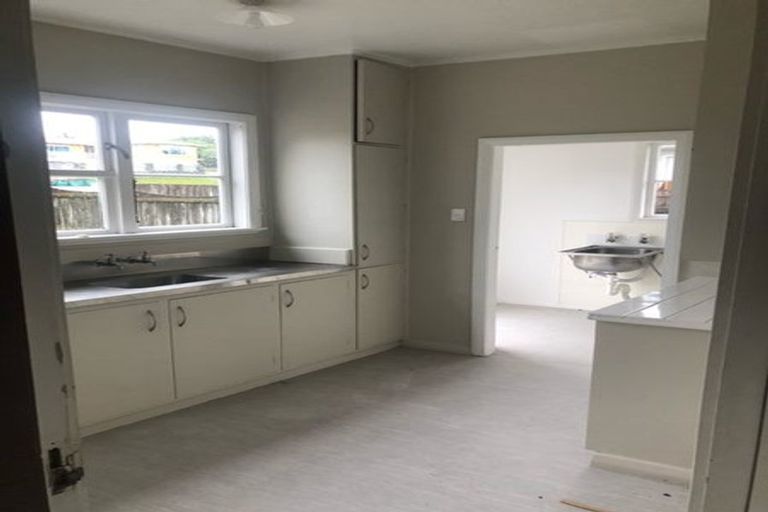 Photo of property in 192 Rathgar Road, Henderson, Auckland, 0610