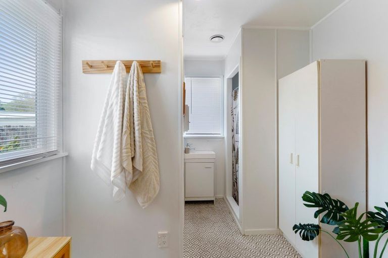 Photo of property in 8 The Avenue, Otaki Beach, Otaki, 5512