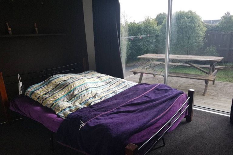 Photo of property in 2/442c Mairehau Road, Parklands, Christchurch, 8083