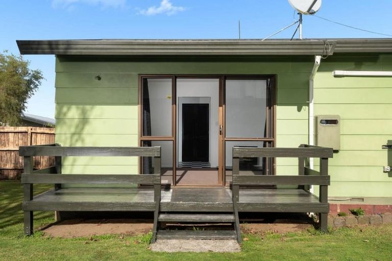 Photo of property in 13b Pokapu Place, Bethlehem, Tauranga, 3110
