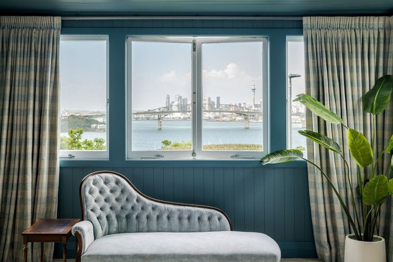 Photo of property in 14 Hinemoa Terrace, Birkenhead, Auckland, 0626