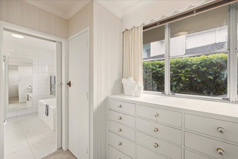 Photo of property in 13 Tirinui Crest Road, Otumoetai, Tauranga, 3110