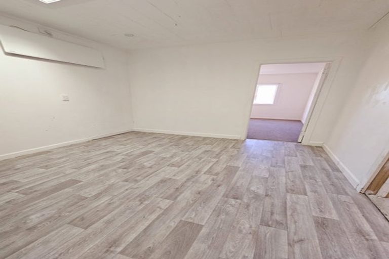 Photo of property in 60 Seafront Road, Castlecliff, Whanganui, 4501