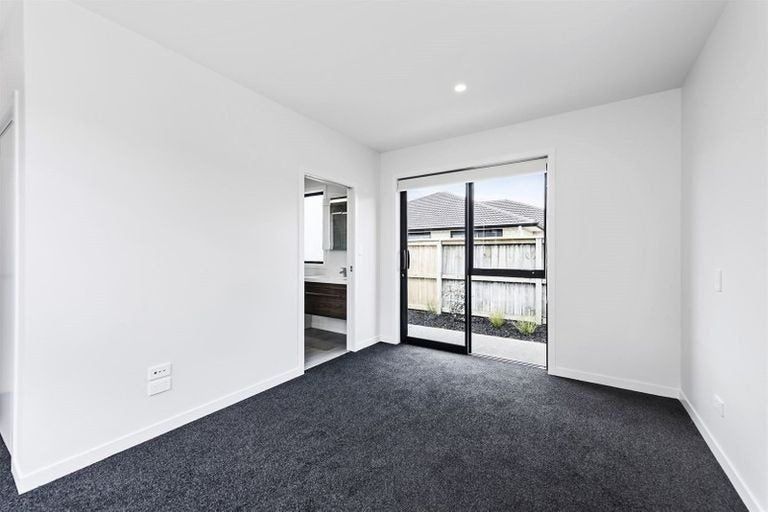 Photo of property in 51 Awatira Drive, Papamoa Beach, Papamoa, 3118