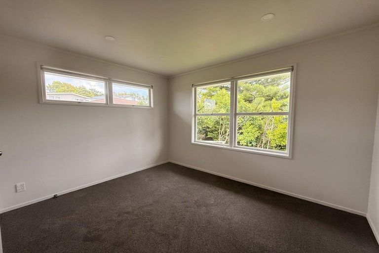Photo of property in 19 Anne Road, Hillcrest, Auckland, 0627