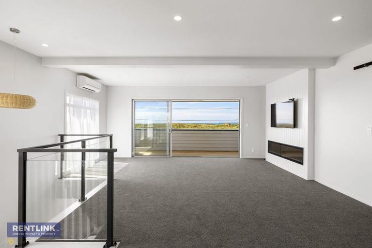 Photo of property in 986 Papamoa Beach Road, Papamoa Beach, Papamoa, 3118