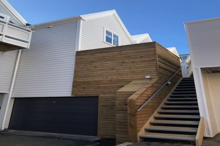 Photo of property in Pirie Street Townhouses, 22/35u Pirie Street, Mount Victoria, Wellington, 6011