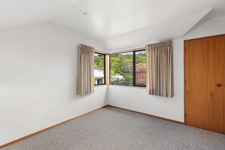 Photo of property in 5a Chamberlain Road, Karori, Wellington, 6012