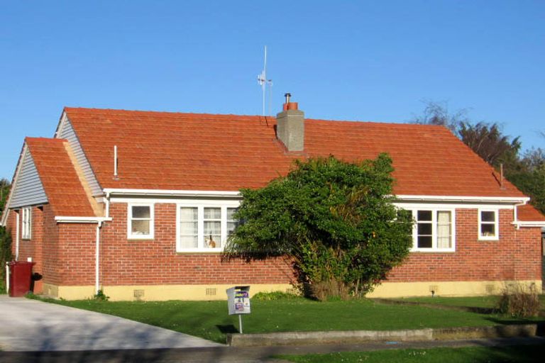 Photo of property in 33 Savage Crescent, West End, Palmerston North, 4412