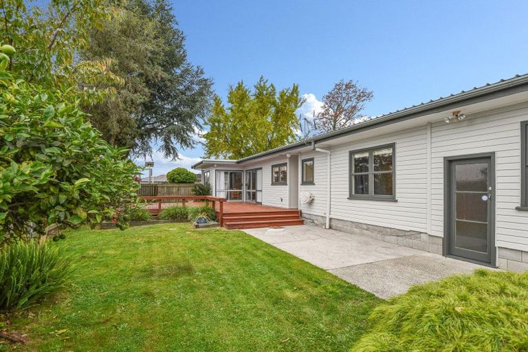 Photo of property in 1 Walnut Place, Owhata, Rotorua, 3010