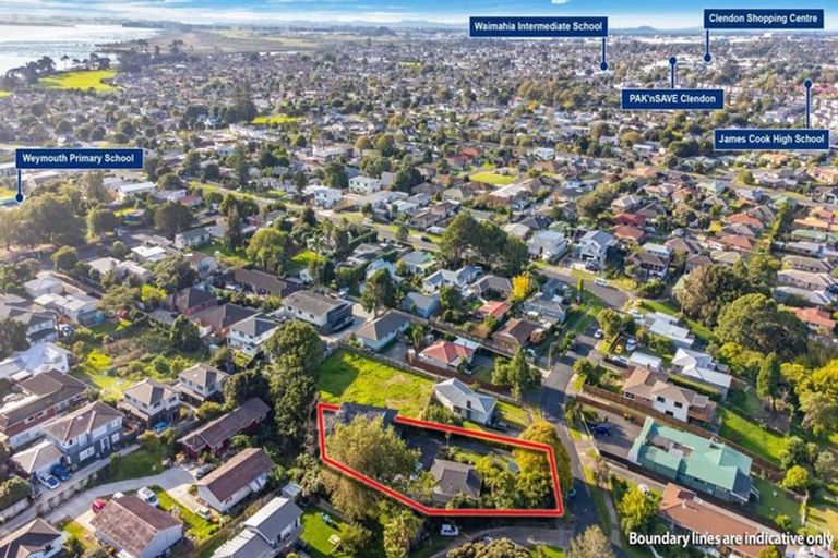 Photo of property in 9 Lucas Place, Weymouth, Auckland, 2103