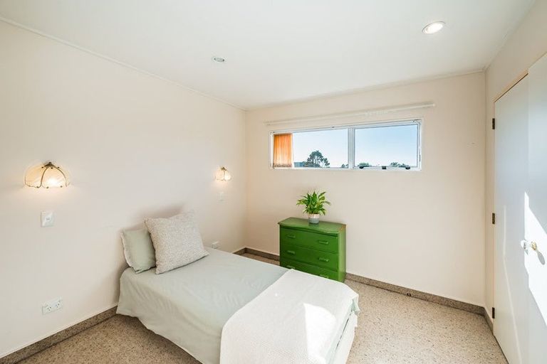 Photo of property in 8 Falla Street, Paraparaumu Beach, Paraparaumu, 5032