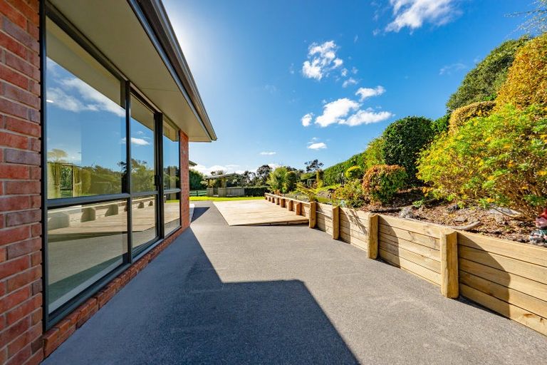 Photo of property in 58 Arrowsmith Road, Waitakere, Henderson, 0782