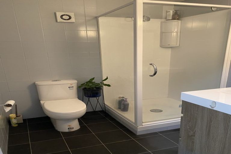 Photo of property in 25 Routley Drive, Glen Eden, Auckland, 0602