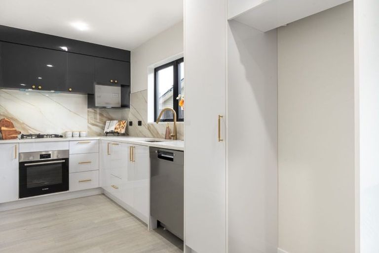 Photo of property in 35c Hamilton Road, Papatoetoe, Auckland, 2025