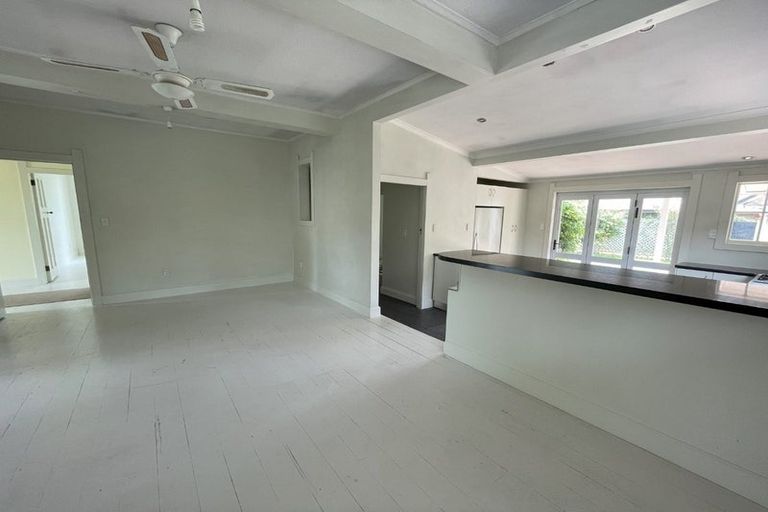 Photo of property in 20 Middle Road, Havelock North, 4130