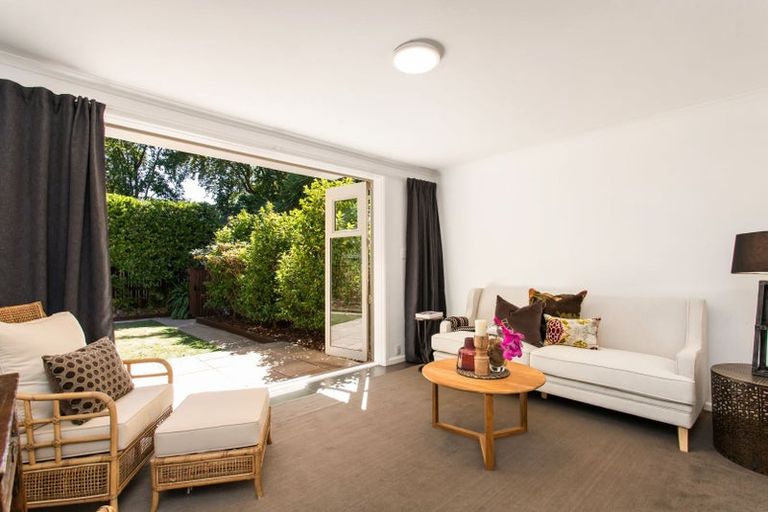 Photo of property in 2/78 Holly Road, St Albans, Christchurch, 8014