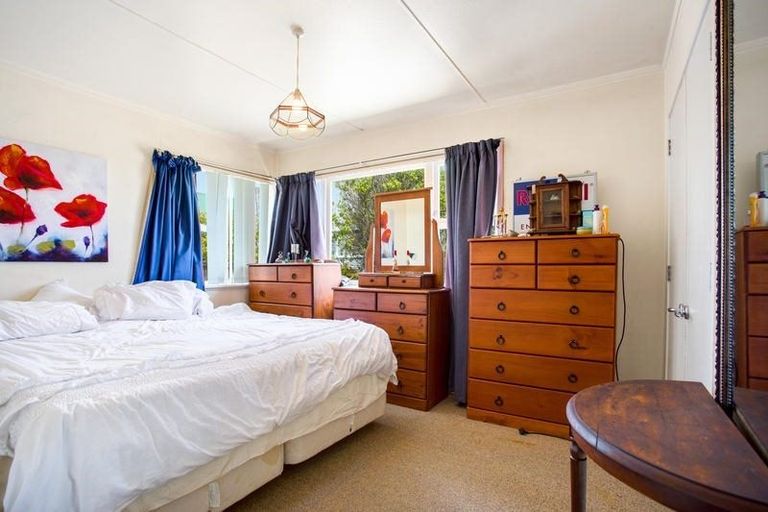 Photo of property in 1/144a Mcleod Road, Te Atatu South, Auckland, 0610