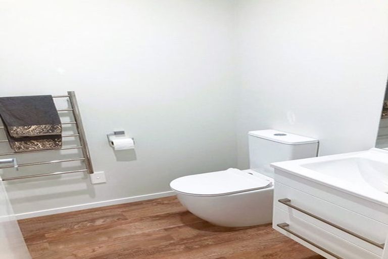 Photo of property in 8 Equine Way, Brookfield, 3110