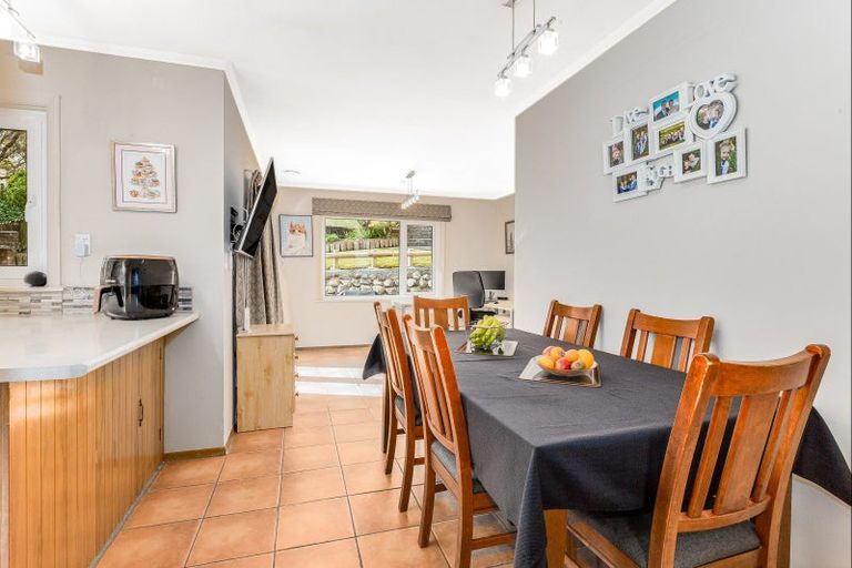 Photo of property in 25a Field Street, Silverstream, Upper Hutt, 5019