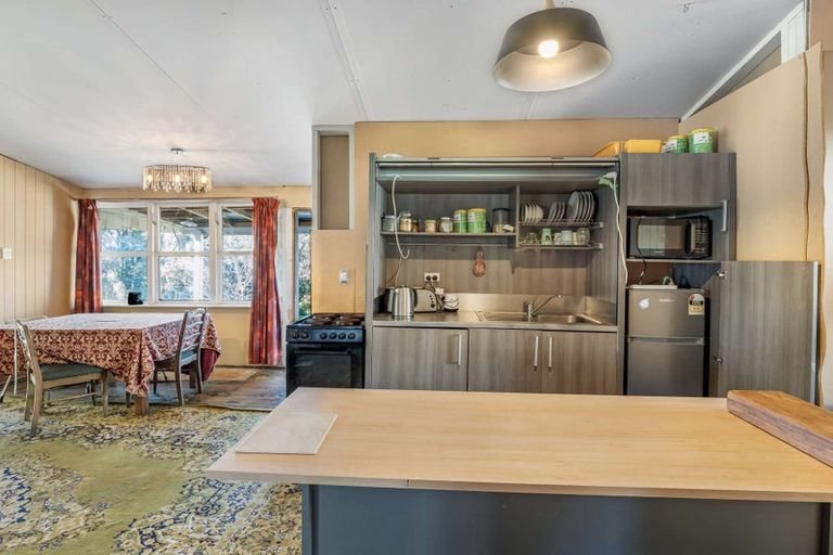 Photo of property in 19 Milne Street, Hunterville, 4730