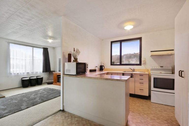 Photo of property in 29 Grimsby Grove, Wainuiomata, Lower Hutt, 5014