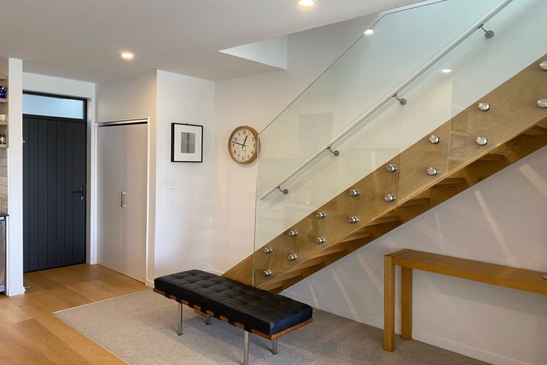 Photo of property in 80u7 Seatoun Heights Road, Seatoun, Wellington, 6022