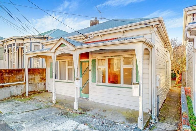 Photo of property in 23 Wilson Street, Newtown, Wellington, 6021