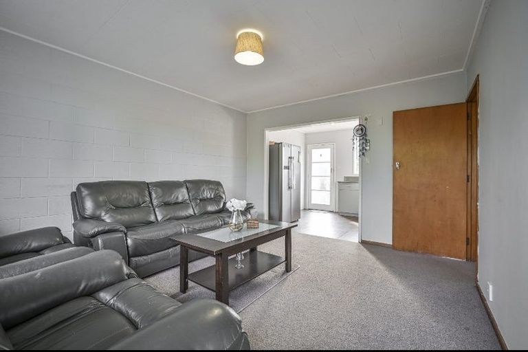 Photo of property in 8a/2 Christie Crescent, Havelock North, 4130