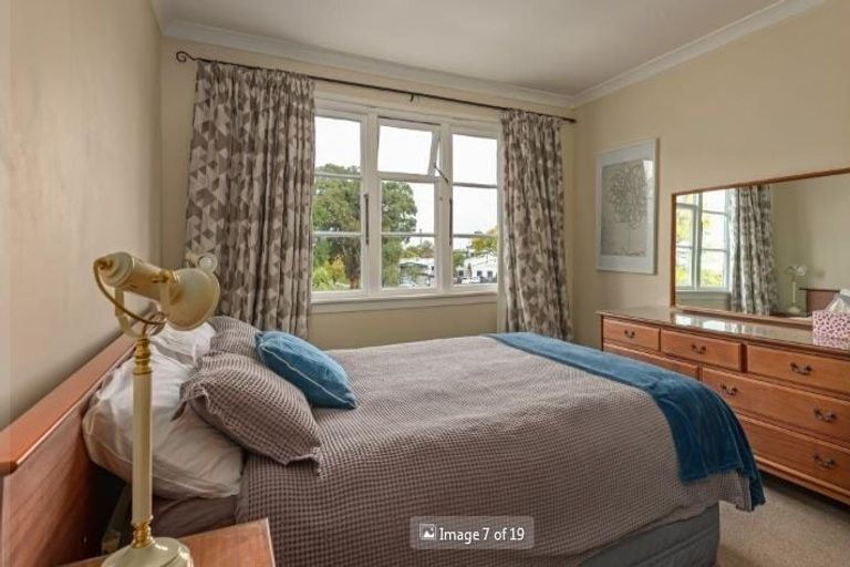 Photo of property in 16 Freyberg Street, Roslyn, Palmerston North, 4414