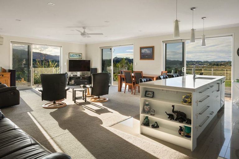 Photo of property in 13 Noble Johnston Drive, Katikati, 3129