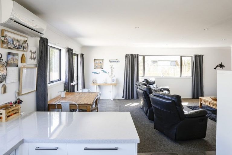 Photo of property in 43 Cobblestone Road, Kakanui, Oamaru, 9495