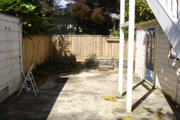 Photo of property in 10 Salisbury Avenue, Mount Cook, Wellington, 6021