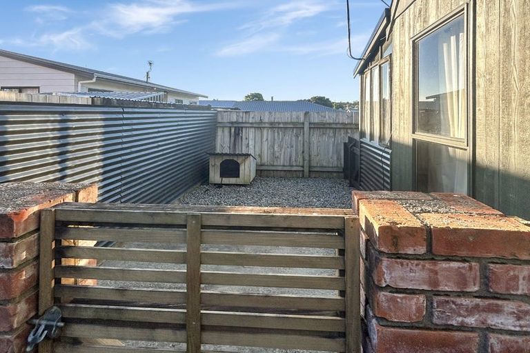 Photo of property in 9 He Awa Crescent, Waikanae, 5036