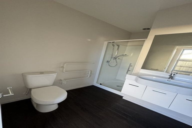 Photo of property in 76 Sioux Avenue, Wigram, Christchurch, 8042