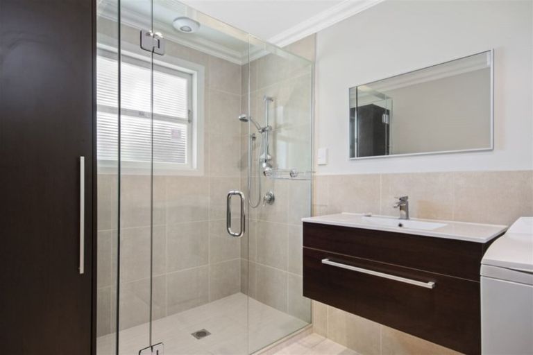 Photo of property in 168 Seddon Street, Pukekohe, 2120