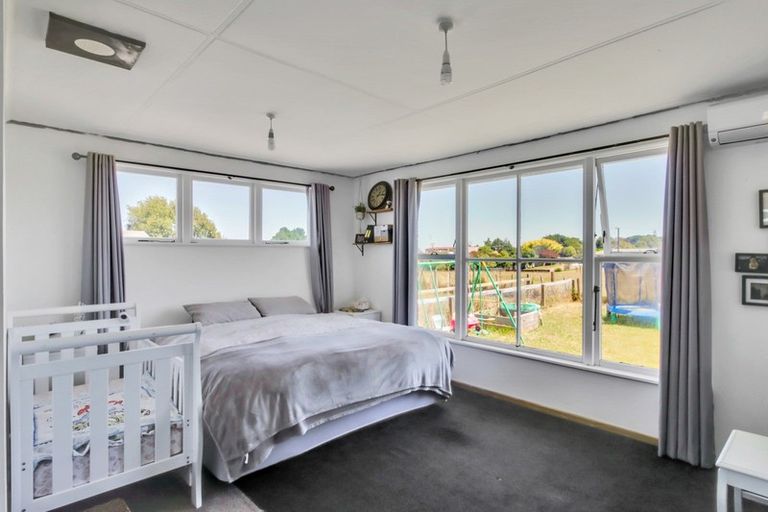 Photo of property in 5 Purnell Place, Marton, 4710